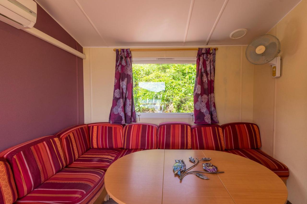 Camping Le Mas De Riri Celles  Exterior photo