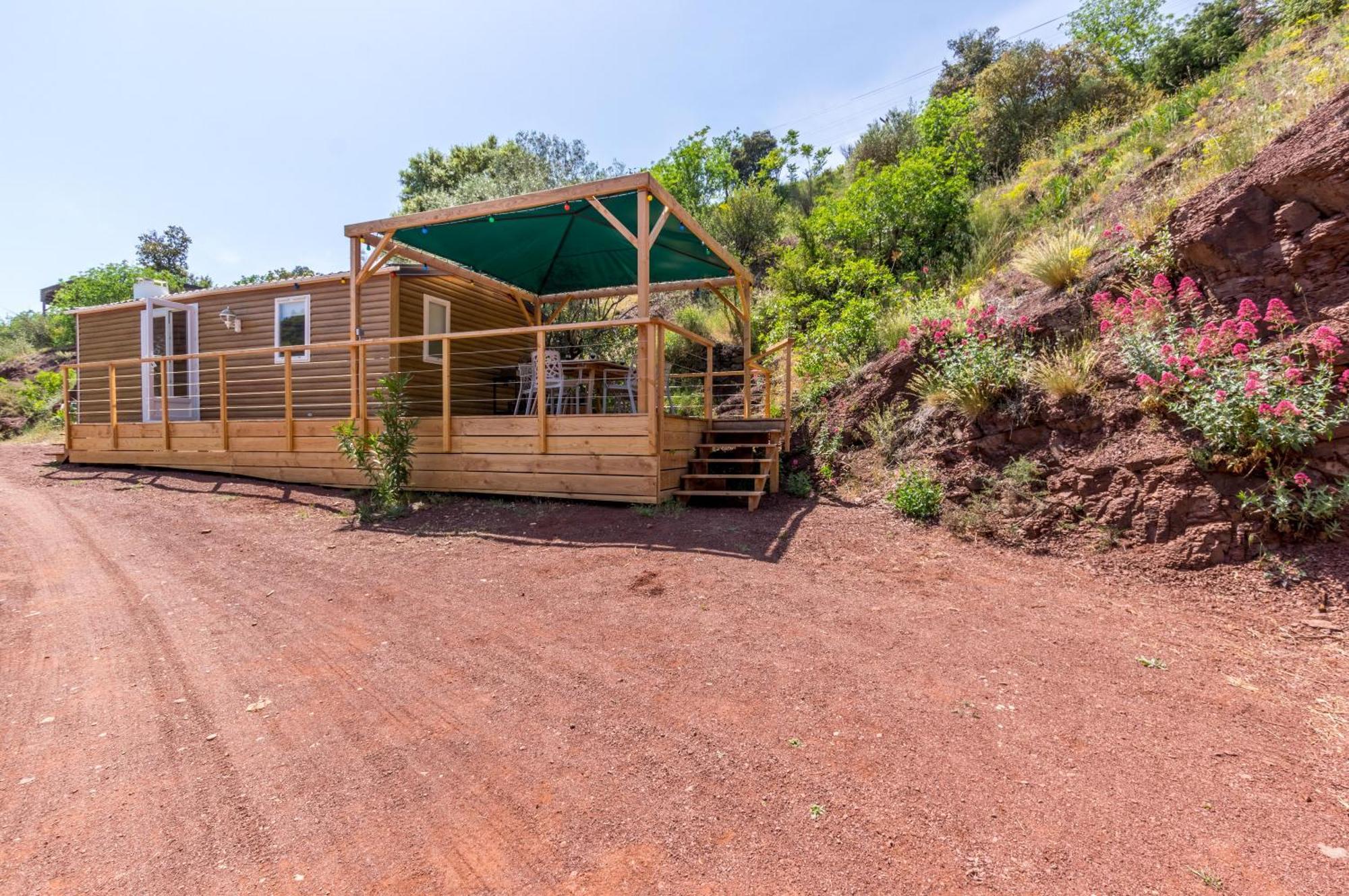 Camping Le Mas De Riri Celles  Exterior photo
