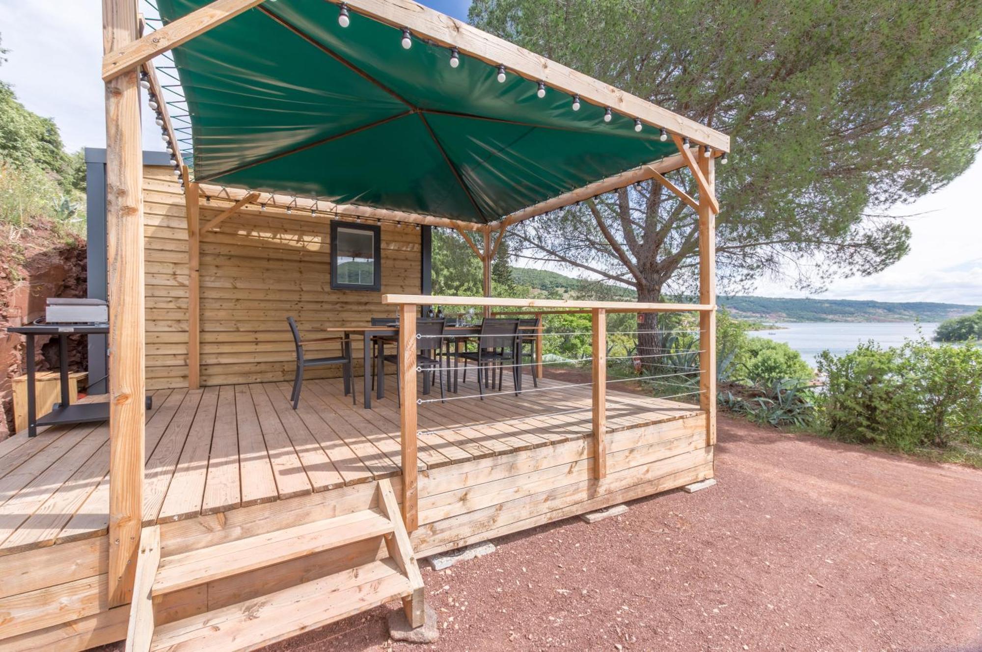 Camping Le Mas De Riri Celles  Exterior photo