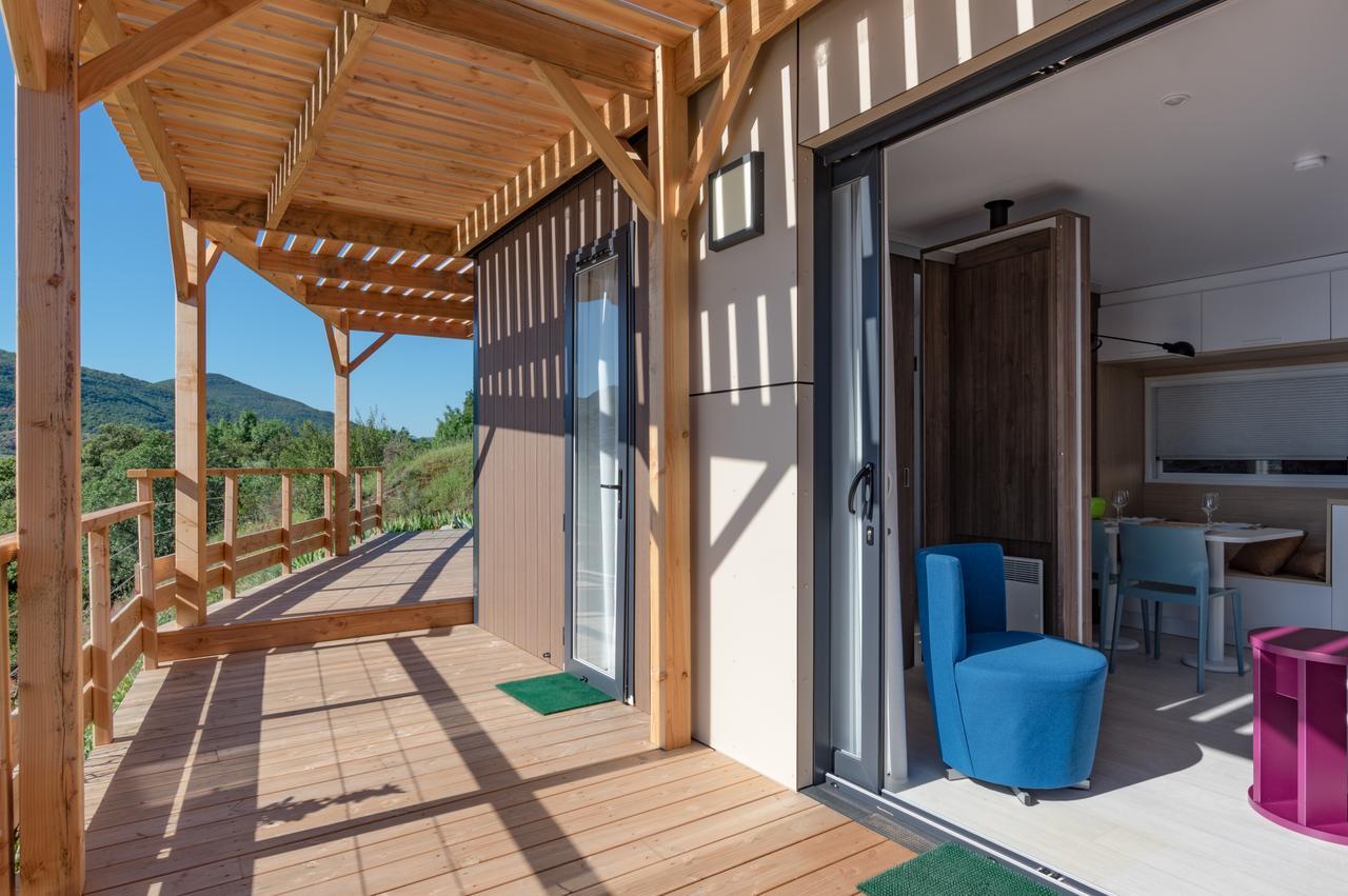 Camping Le Mas De Riri Celles  Exterior photo